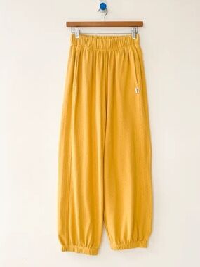 Le Bon Shoppe Pointelle Balloon Pants In Deep Yellow